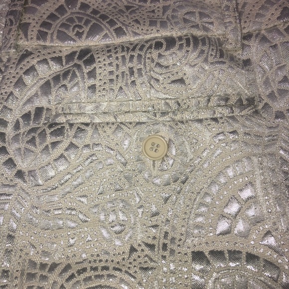 Sparkly, crisp white shorts! - Picture 3 of 8